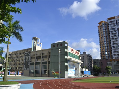 深圳云頂學校國際部國際高中入學要求及入學考試科目